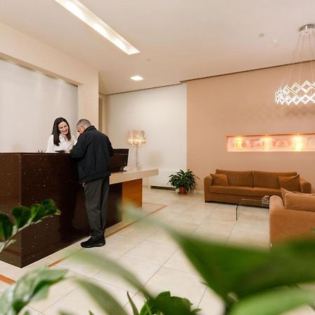 Hotel Athina Ламия Экстерьер фото