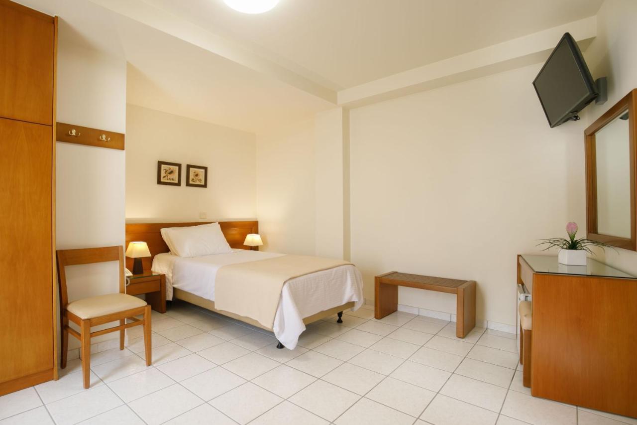 Hotel Athina Ламия Экстерьер фото