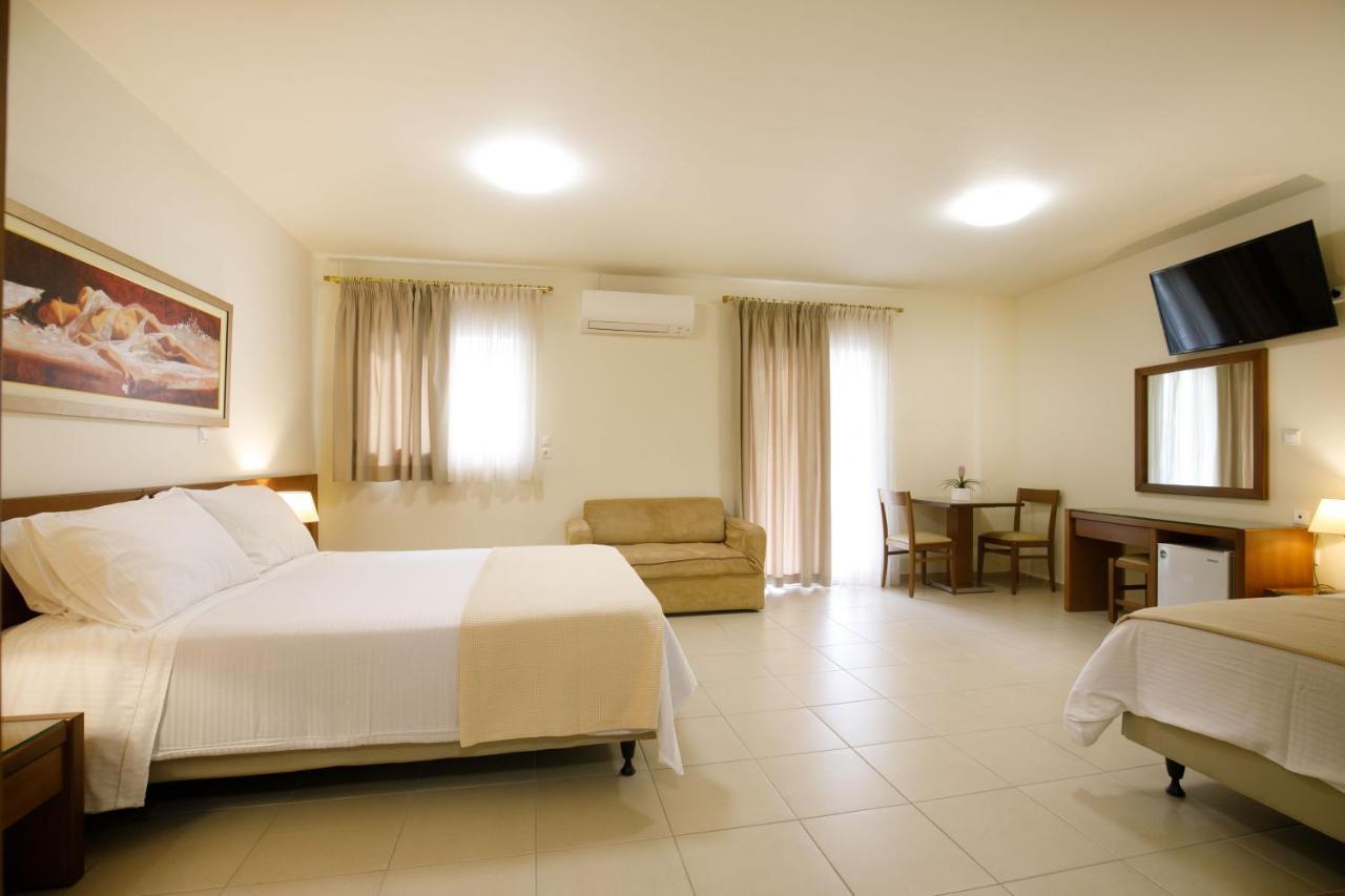 Hotel Athina Ламия Экстерьер фото