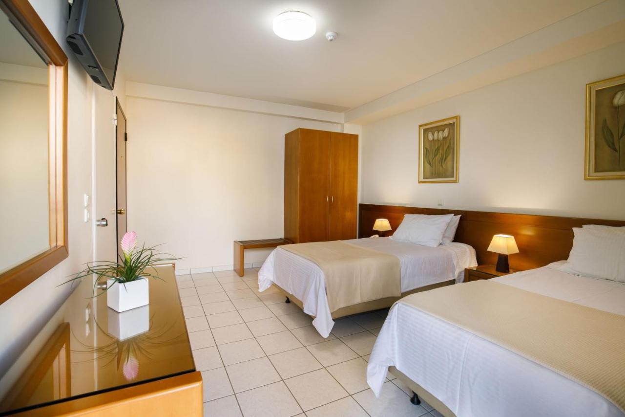 Hotel Athina Ламия Экстерьер фото